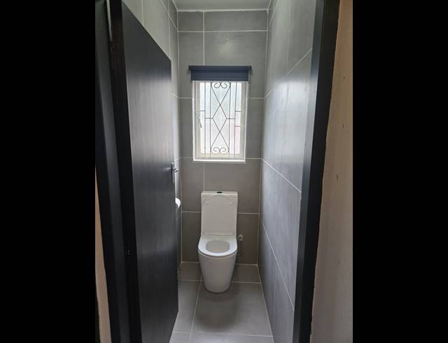 2 BEDROOM APARTMENT TO LET IN KENILWORTH